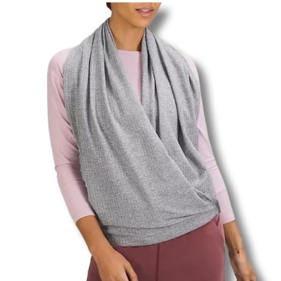 Almost NEW Lululemon Vinyasa Scarf Rulu - Picture 5 of 6